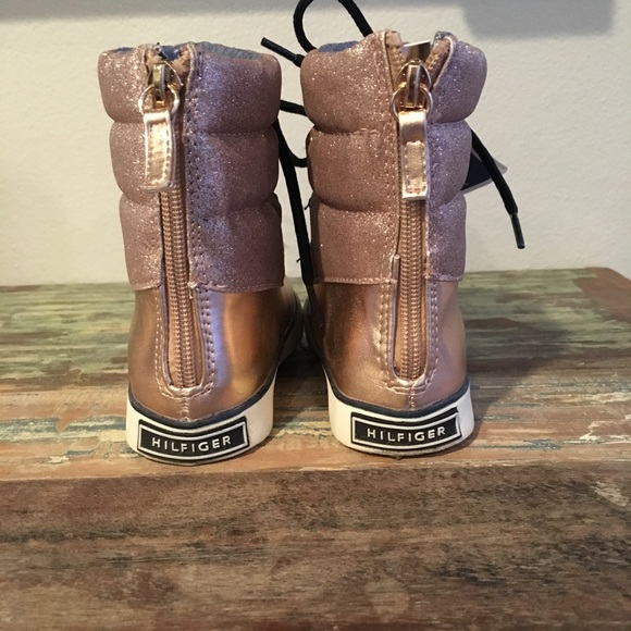 TOMMY HILFIGER Shimmer & Sparkle Snow Boots - Picture 4 of 8